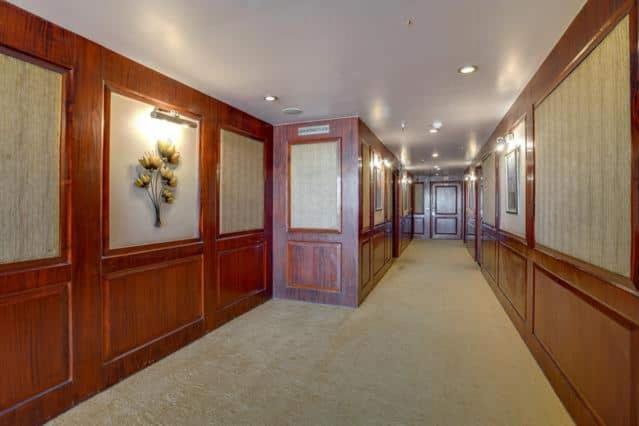 Hotel Bluestone กาเซียบัด ภายนอก รูปภาพ